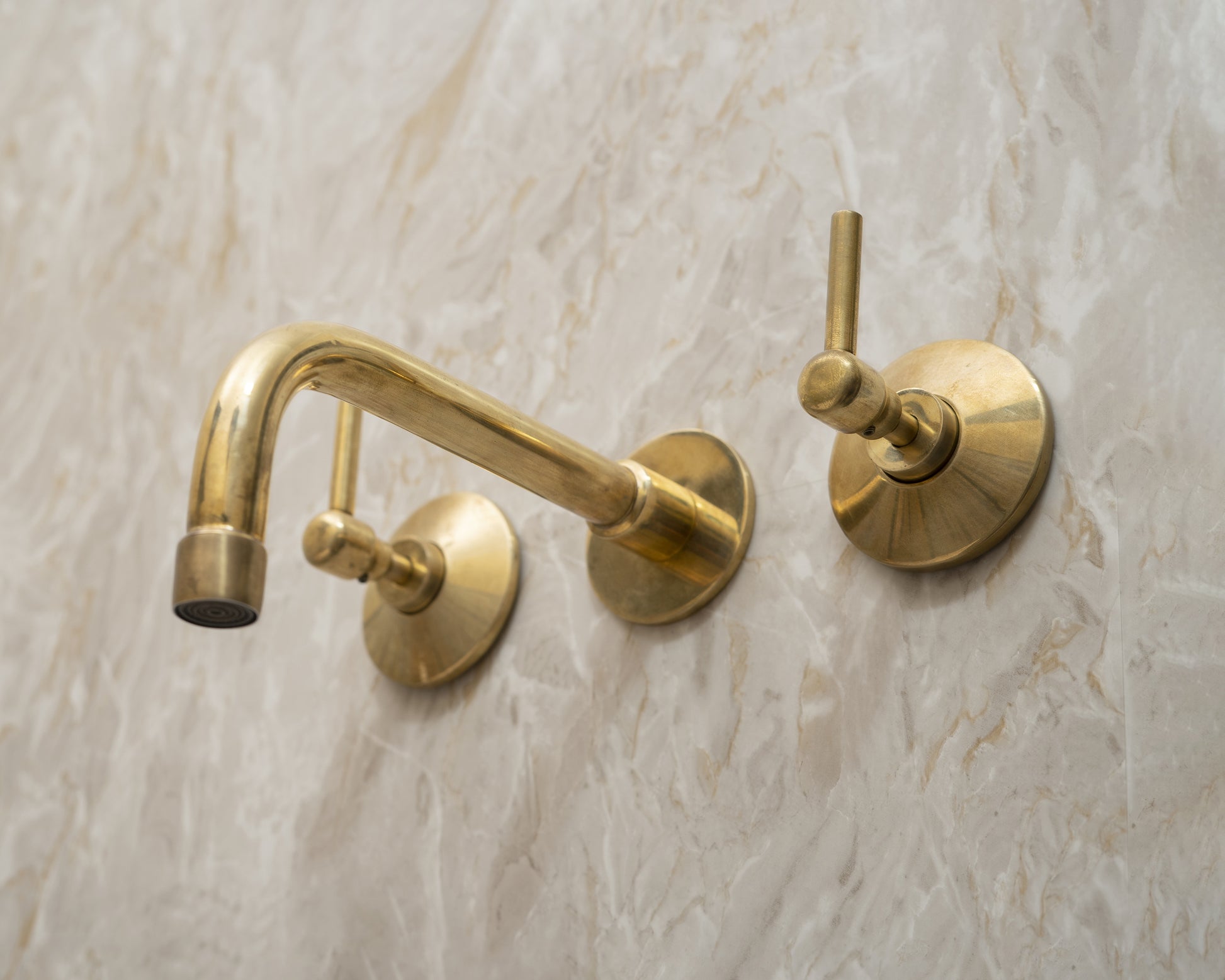 Unlacquered Brass Wall Mounted 3 Hole Bathroom Tub Filler Faucet Zayian